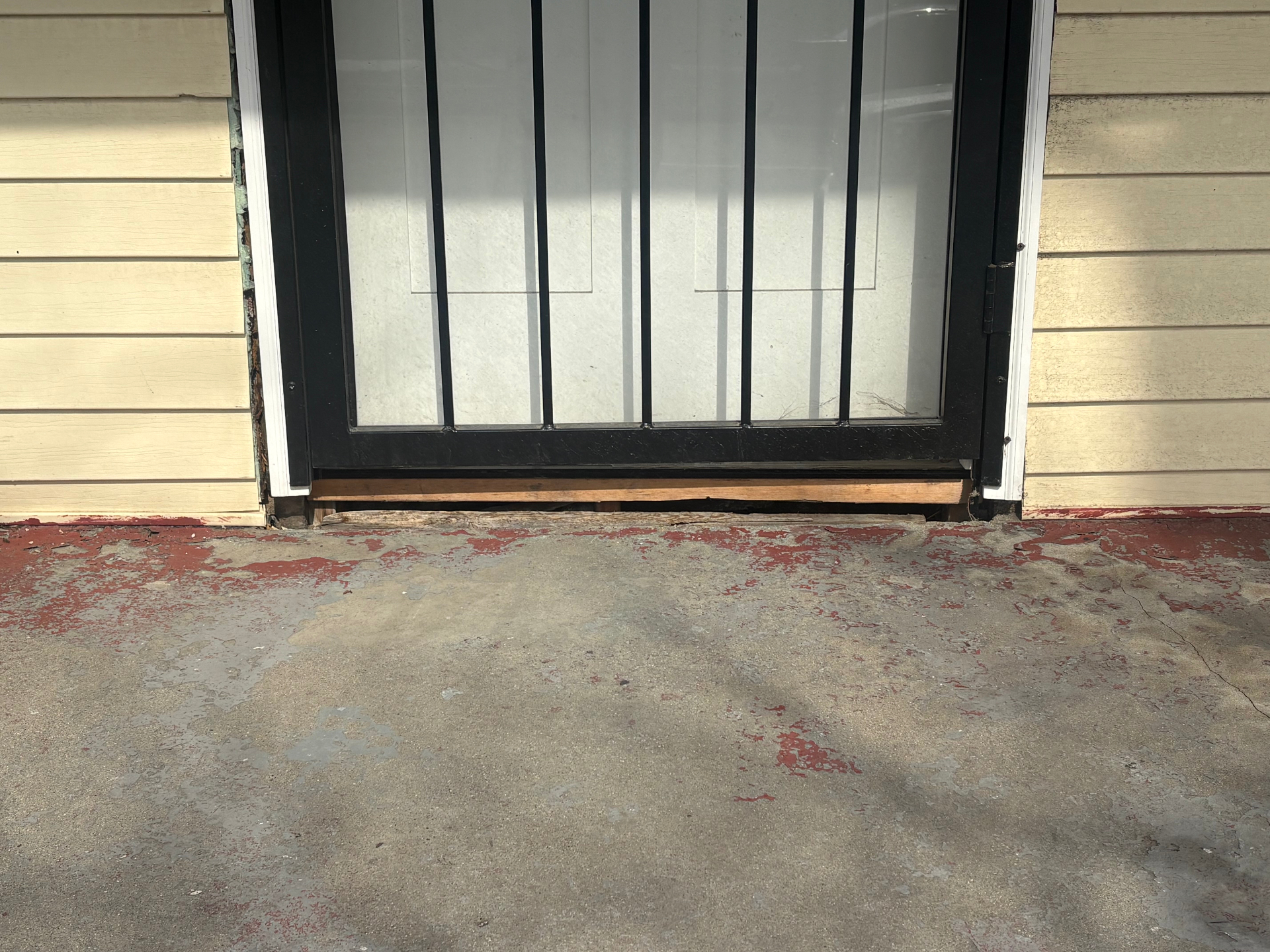 Door threshold detail